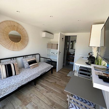 Studio Collobrieres Vue Sur Village Exteriér fotografie